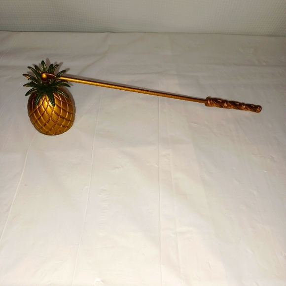 PartyLite Vintage Brass Pineapple Candle Snuffer Hawaiian/Tropical/Tiki Vibes - Picture 1 of 7